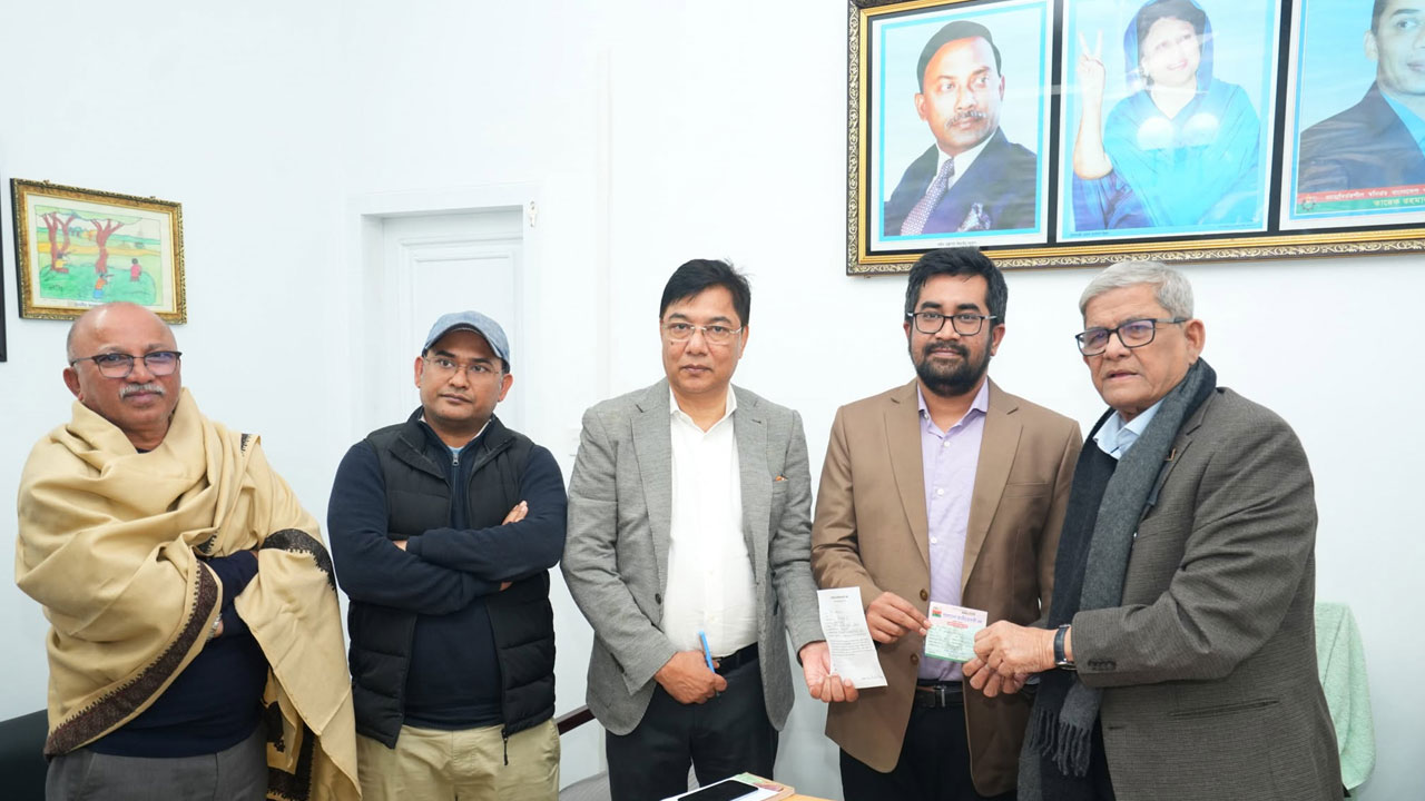 এনসিপি ছেড়ে বিএনপিতে যোগ দিলেন মীর আরশাদুল হক